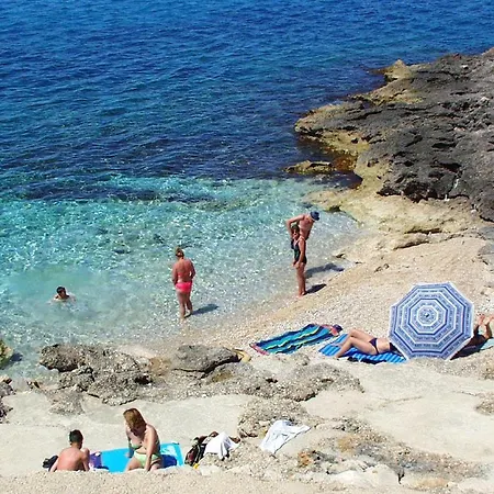 With A Parking Space Ivan Dolac, Hvar - 8797 * 伊万多拉克