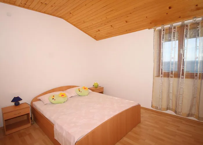 Apartamento With Parking Space Ivan Dolac, Hvar - 8797
