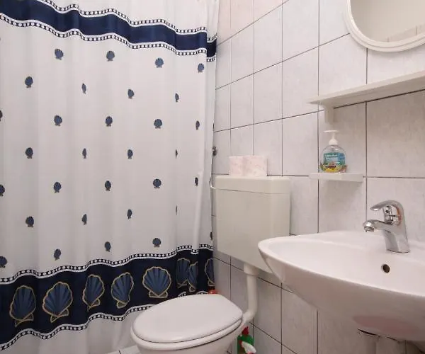 With Parking Space Ivan Dolac, Hvar - 8797 Apartamento Ivan Dolac